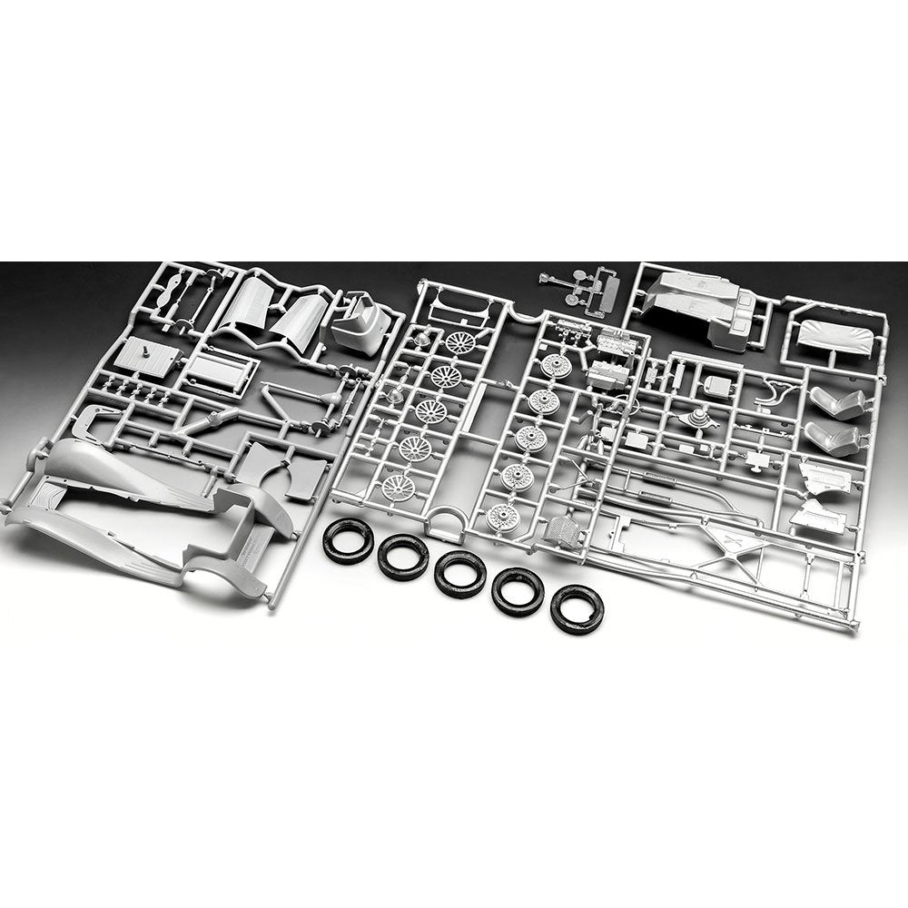 REVELL 1/32 JAGUAR SS 100