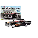REVELL 1/25 1957 CHEVY BEL AIR