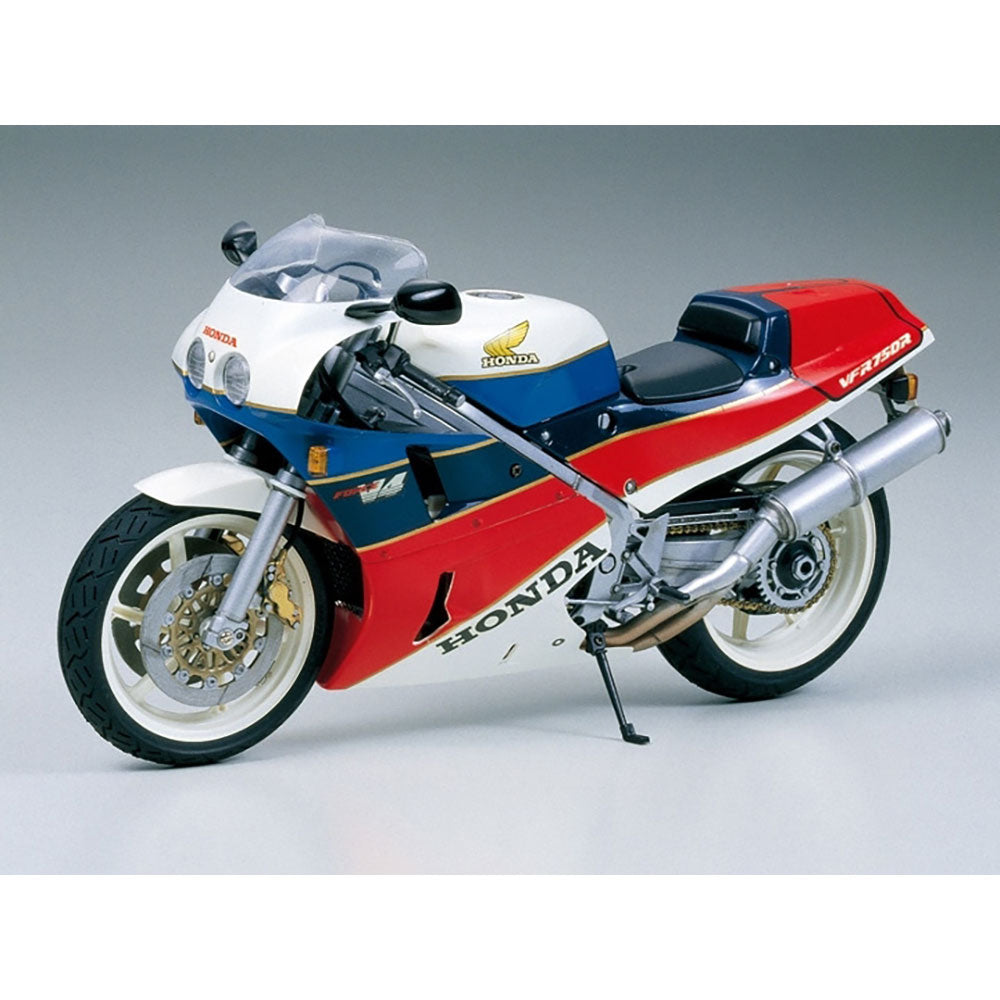 TAMIYA 1/12 HONDA VFR750R