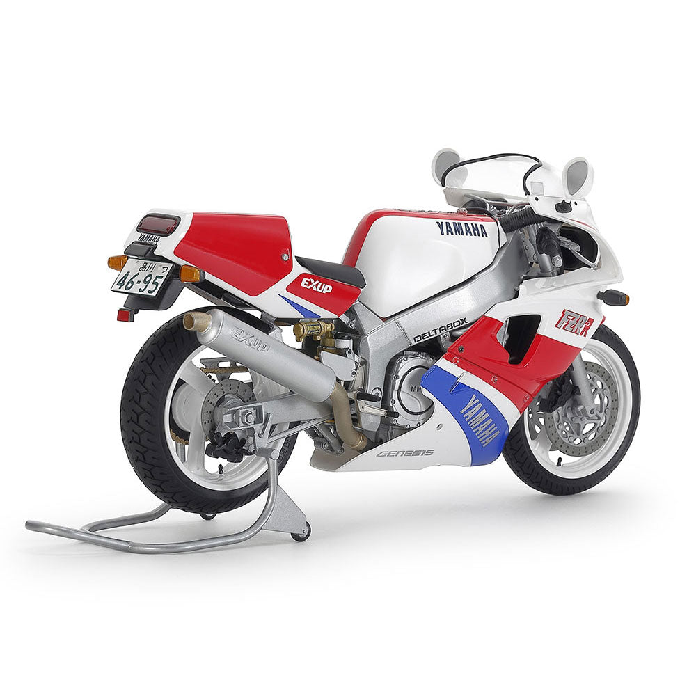 TAMIYA 1/12 YAMAHA FZR750R (OW01)