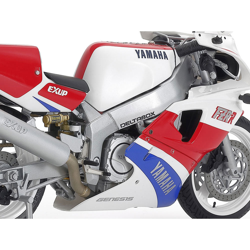 TAMIYA 1/12 YAMAHA FZR750R (OW01)