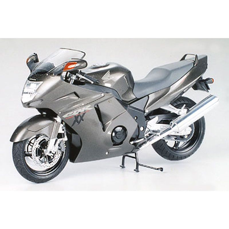 TAMIYA 1/12 HONDA CBR 1100XX SUPER BLACKBIRD