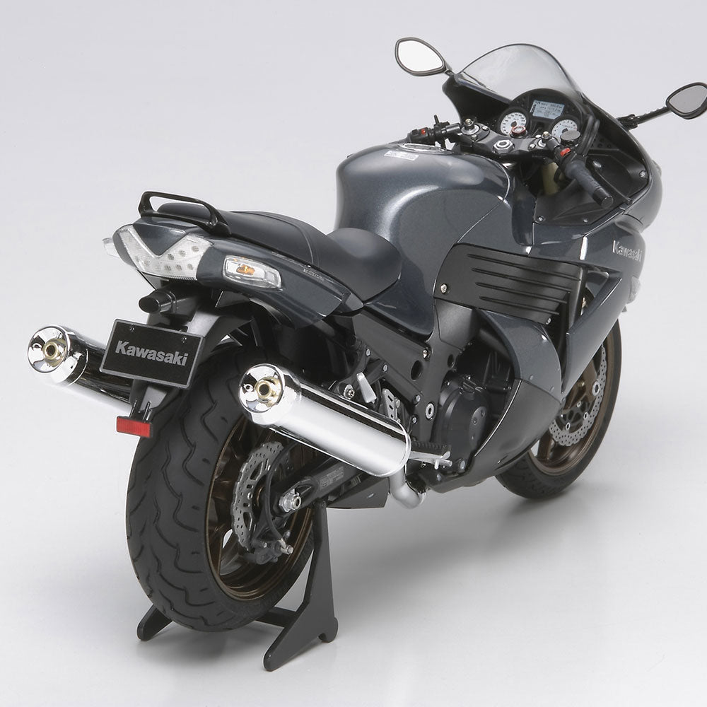 TAMIYA 1/12 KAWASAKI ZZR1400
