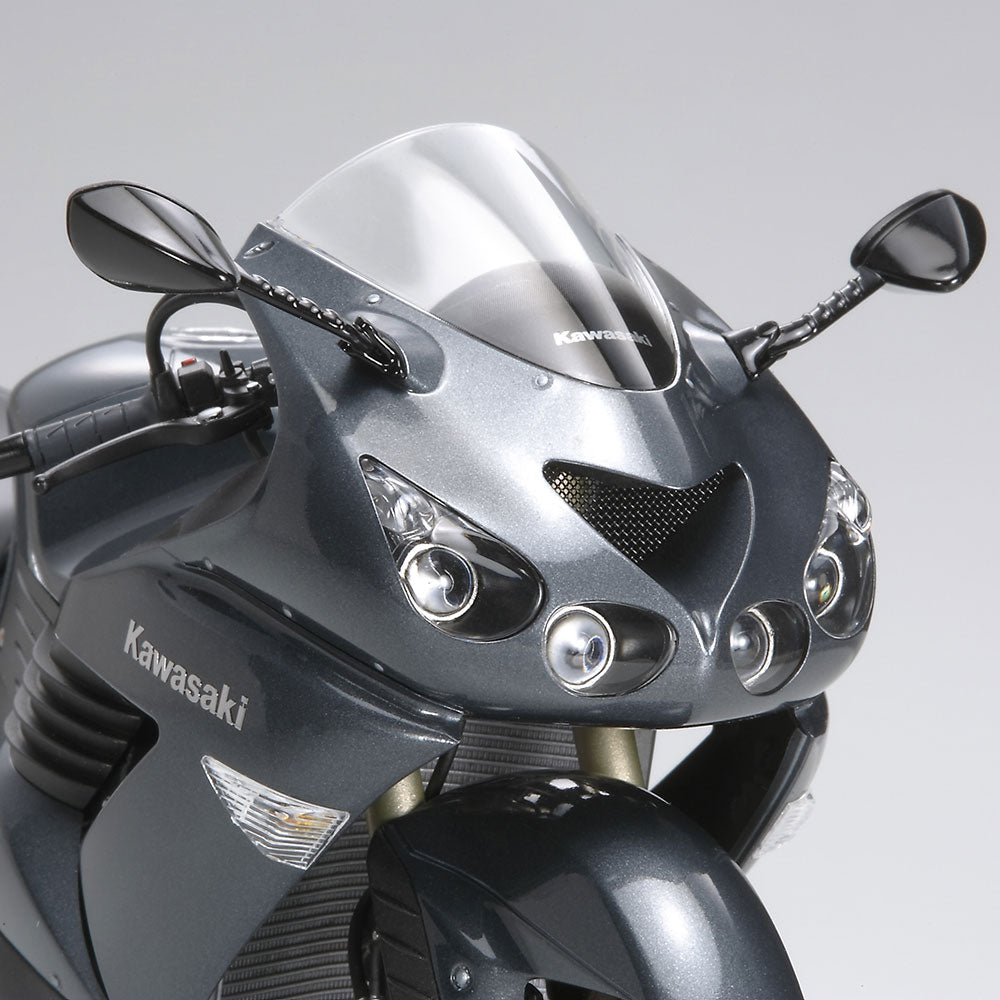 TAMIYA 1/12 KAWASAKI ZZR1400