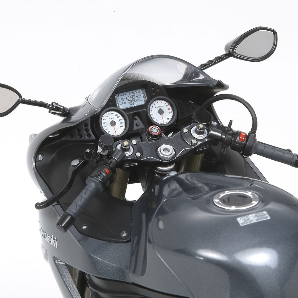 TAMIYA 1/12 KAWASAKI ZZR1400