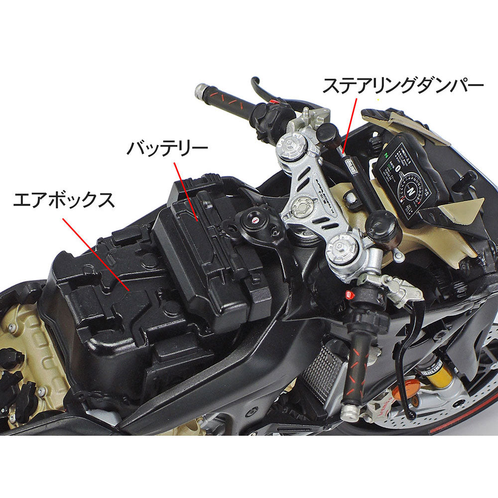 TAMIYA 1/12 DUCATI SUPERLEGGERA V4