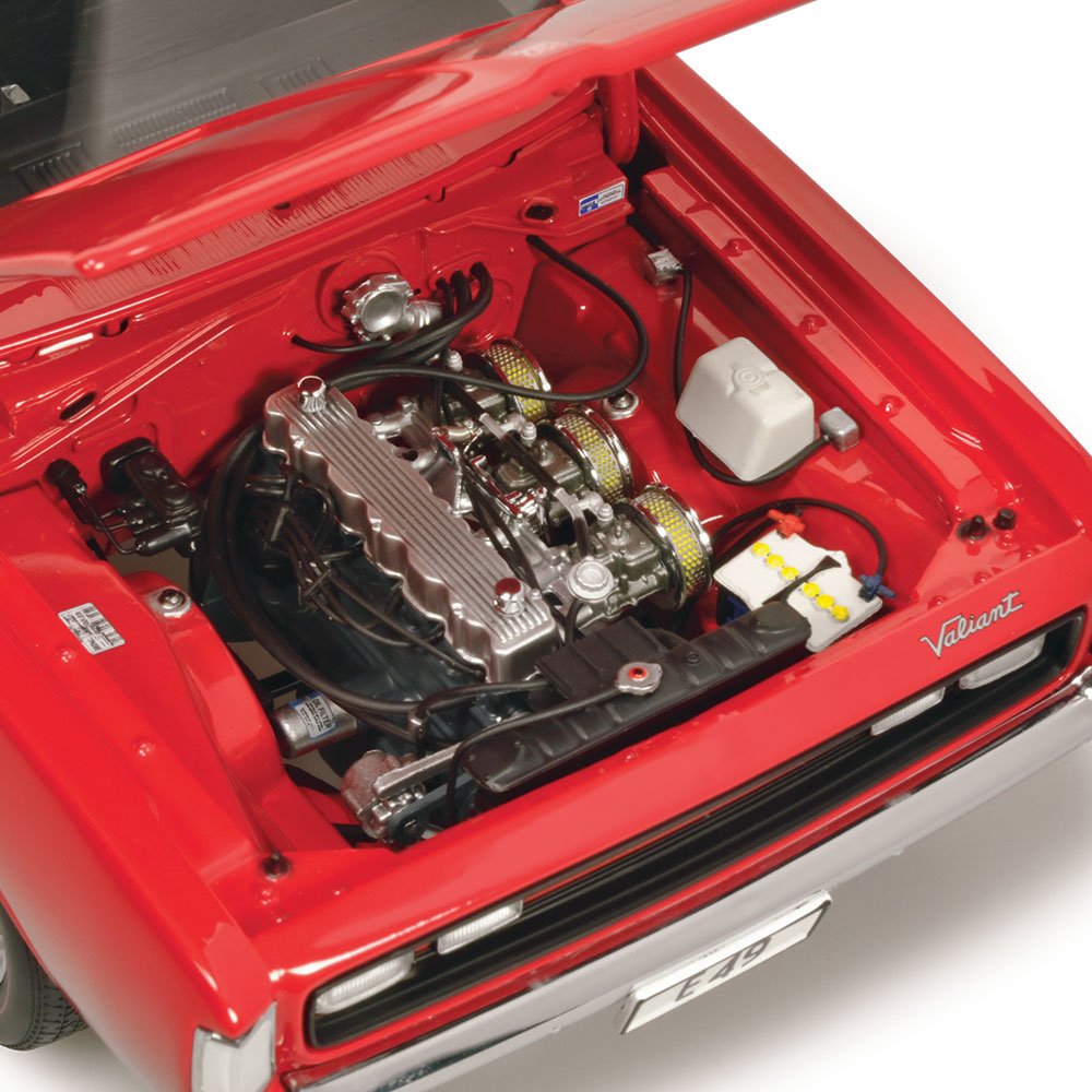 CLASSIC CARLECTABLES 1/18 CHRYSLER E49 CHARGER - VINTAGE RED