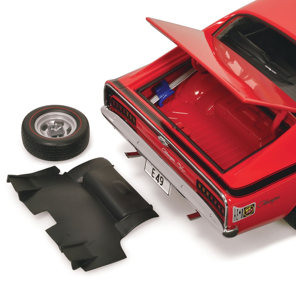 CLASSIC CARLECTABLES 1/18 CHRYSLER E49 CHARGER - VINTAGE RED