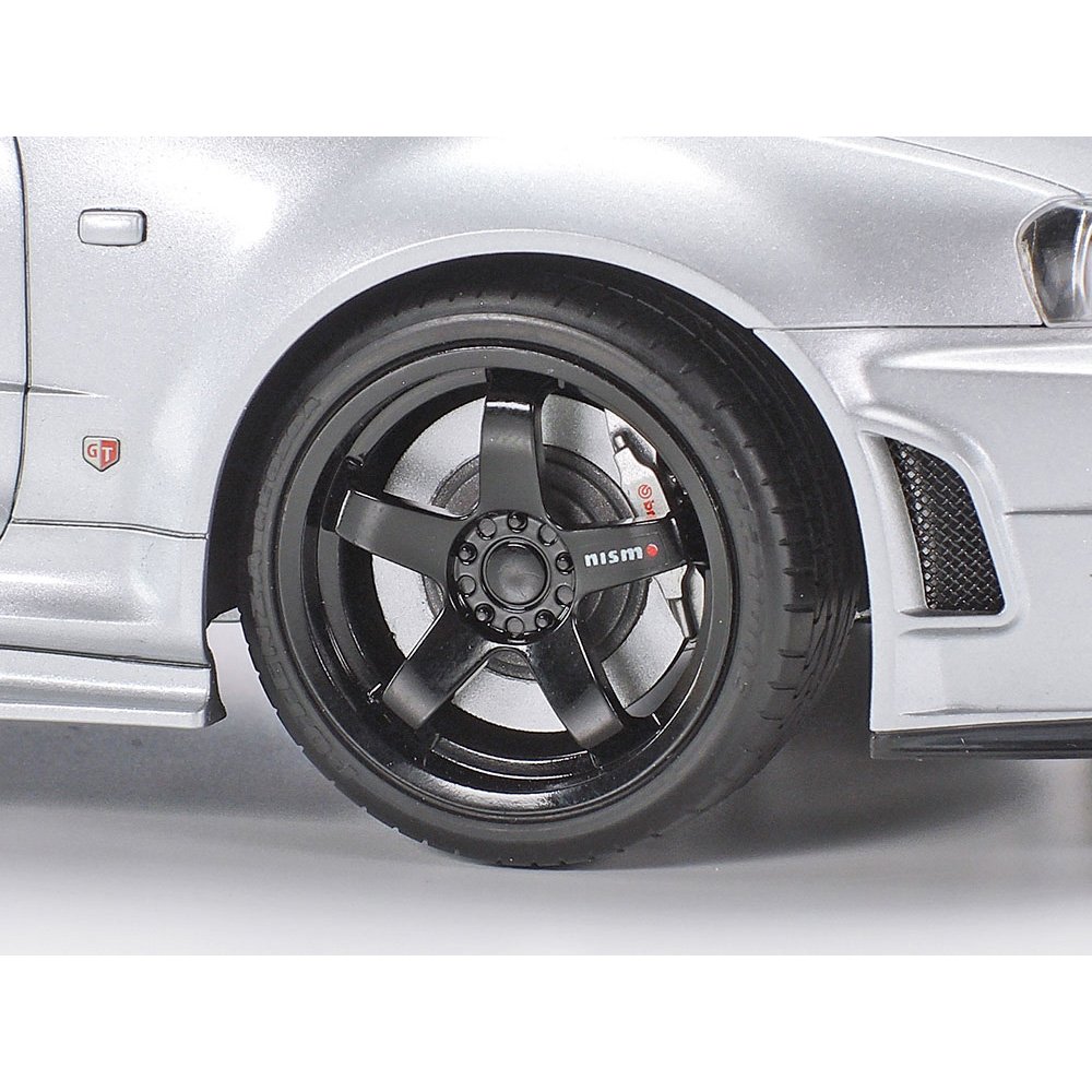 TAMIYA 1/24 NISMO R34 GT-R Z-TUNE