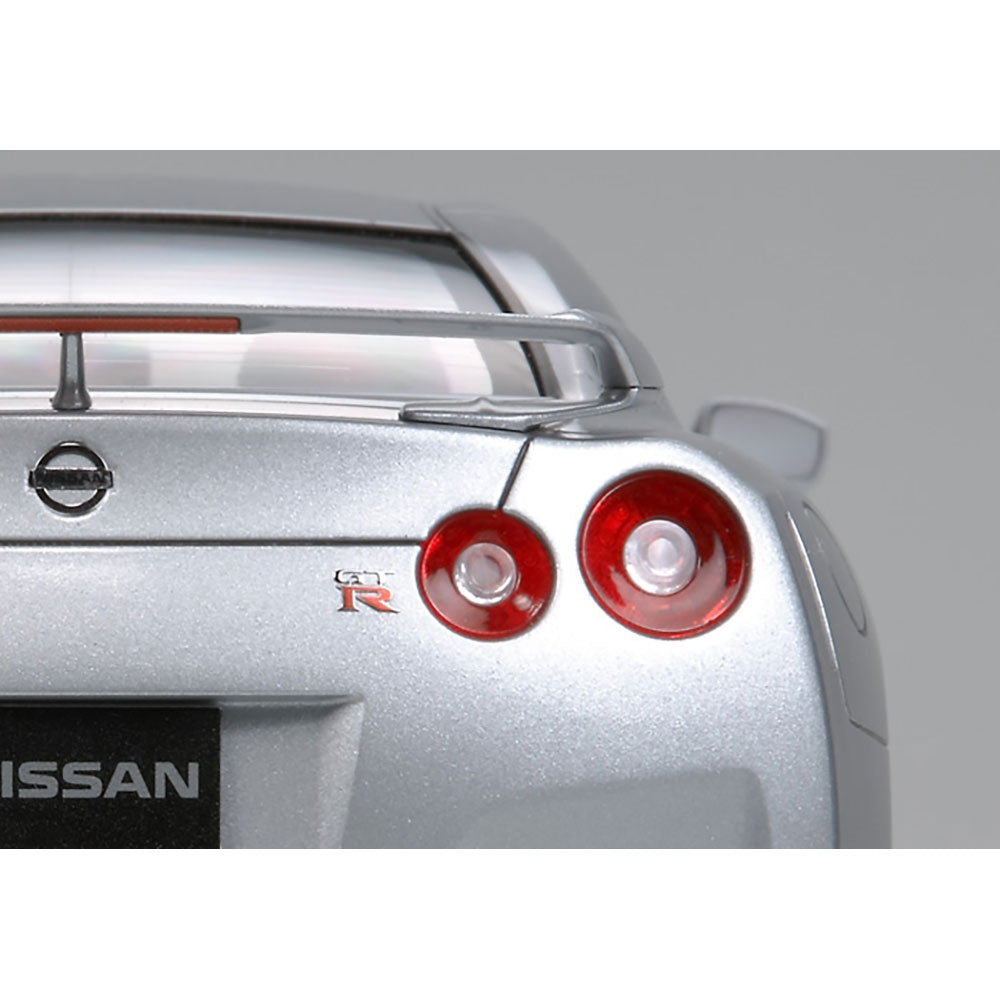 TAMIYA 1/24 NISSAN GT-R