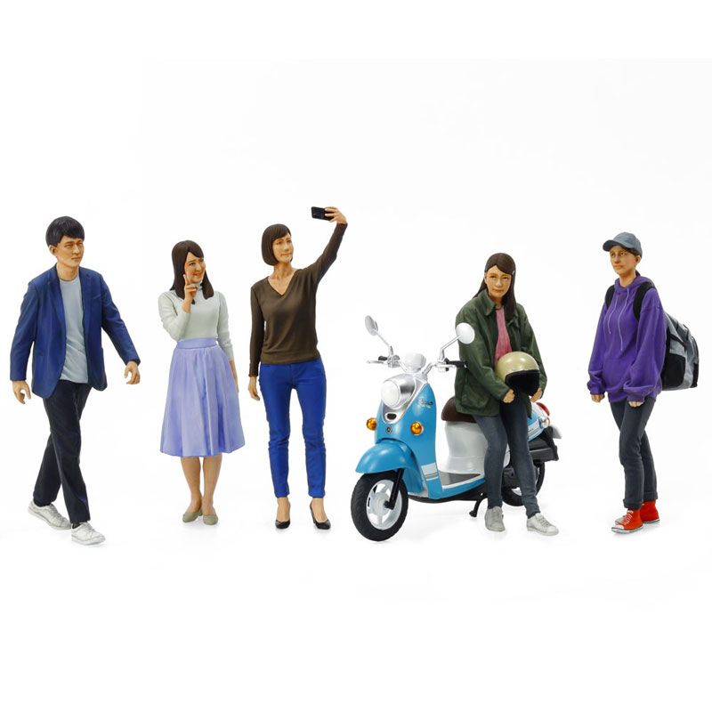 TAMIYA 1/24 CAMPUS FRIENDS SET II