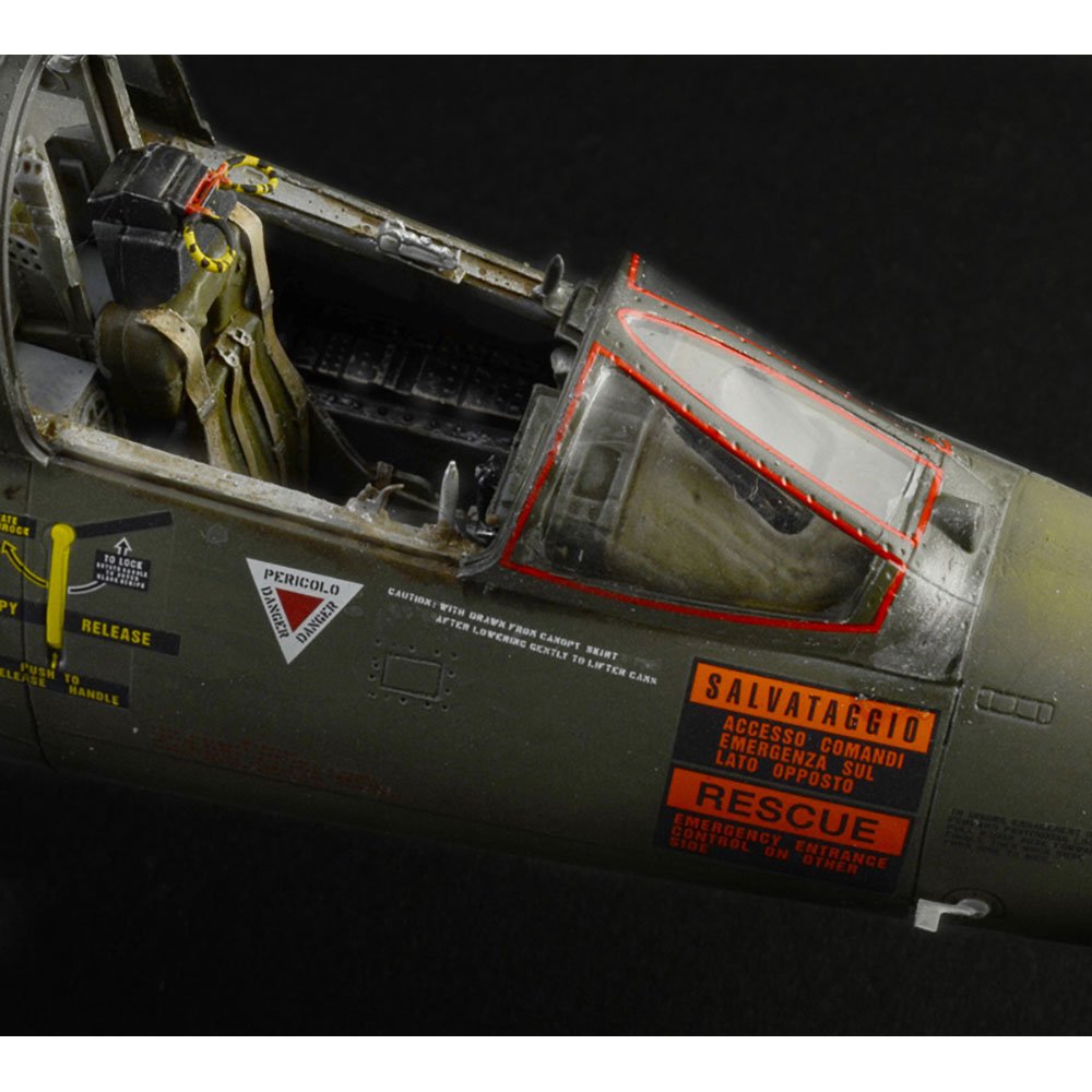 ITALERI 1/32 TF-104G STARFIGHTER
