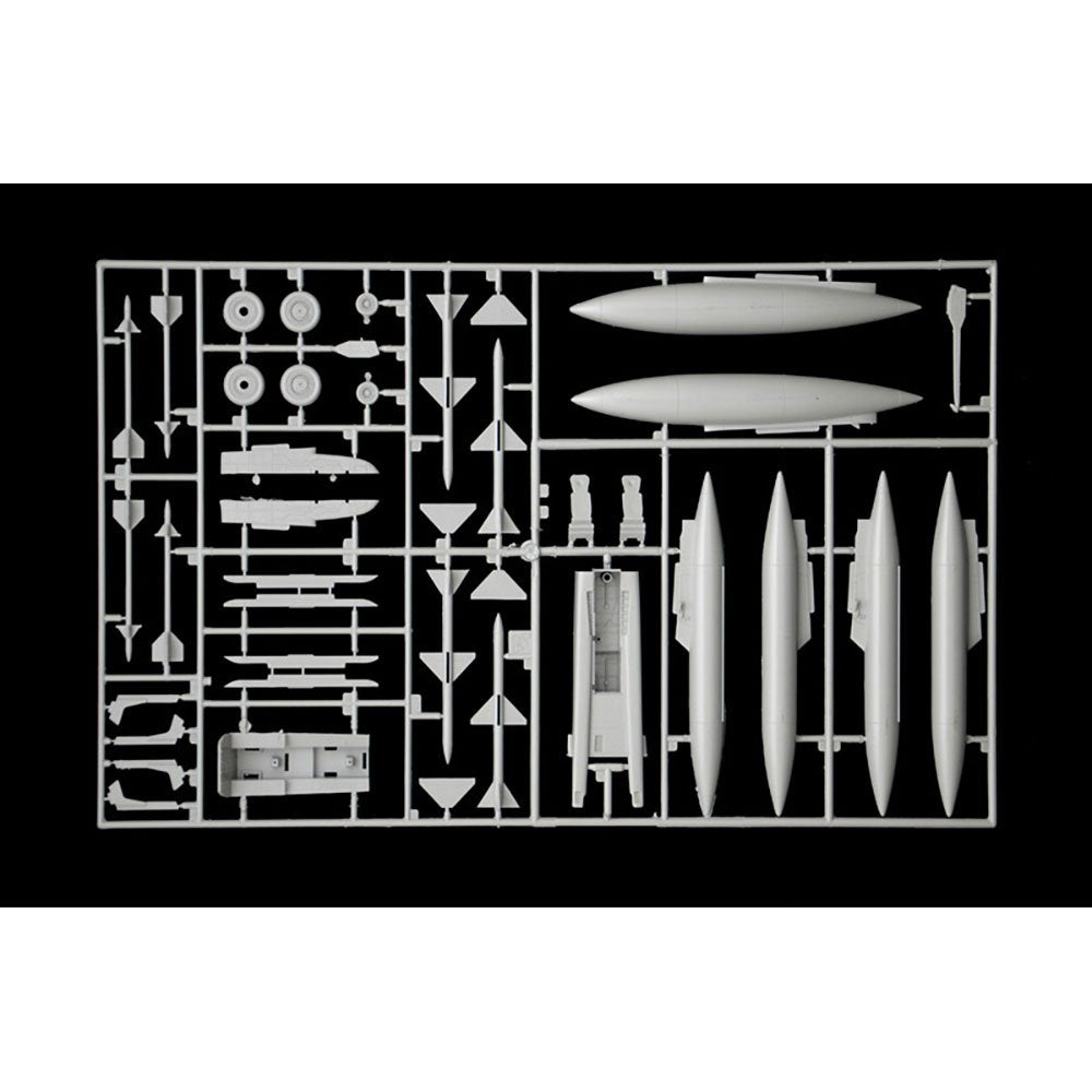 ITALERI 1/48 F-4E PHANTOM II WITH AUS. DECALS