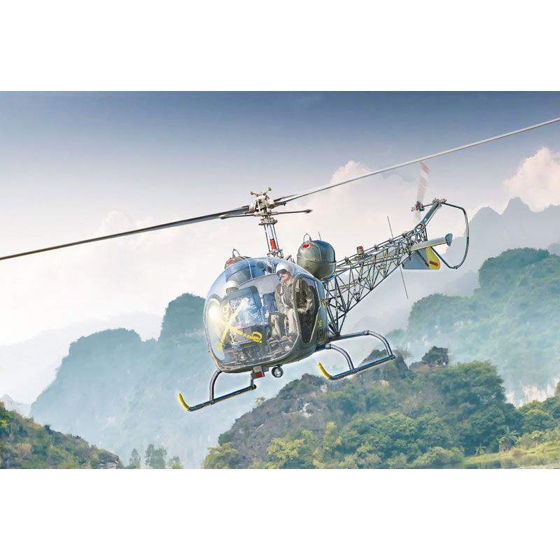 ITALERI 1/48 OH-13 SIOUX COREAN WAR