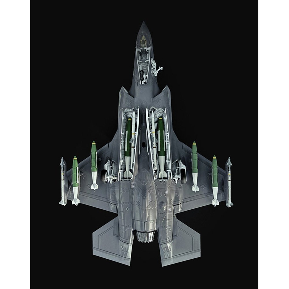 ITALERI 1/48 F-35A LIGHTNING II (BEAST MODE) WITH AUS. DECALS