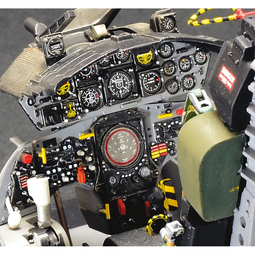 ITALERI 1/12 F-104 G STARFIGHTER COCKPIT