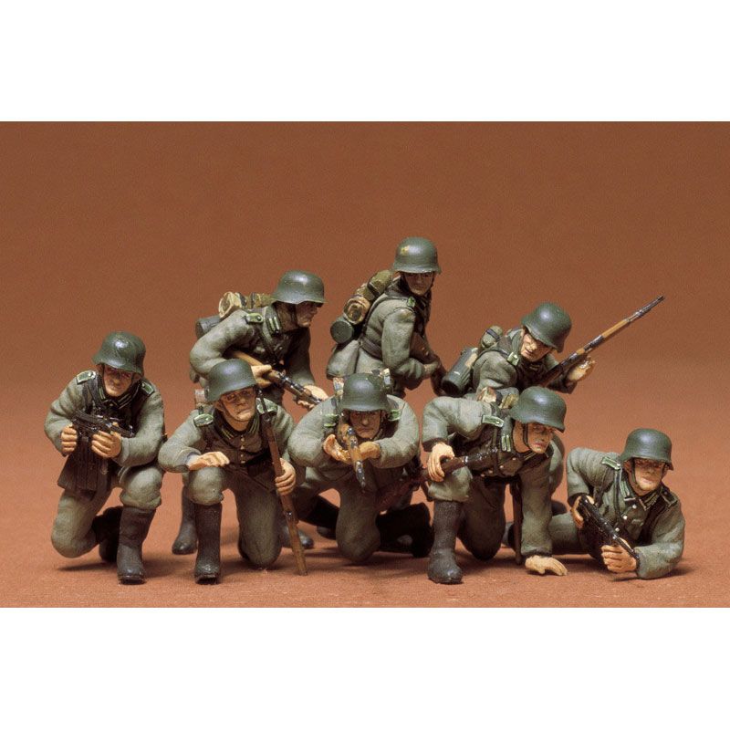 TAMIYA 1/35 GERMAN PANZER GRENADIERS FIGURES SET