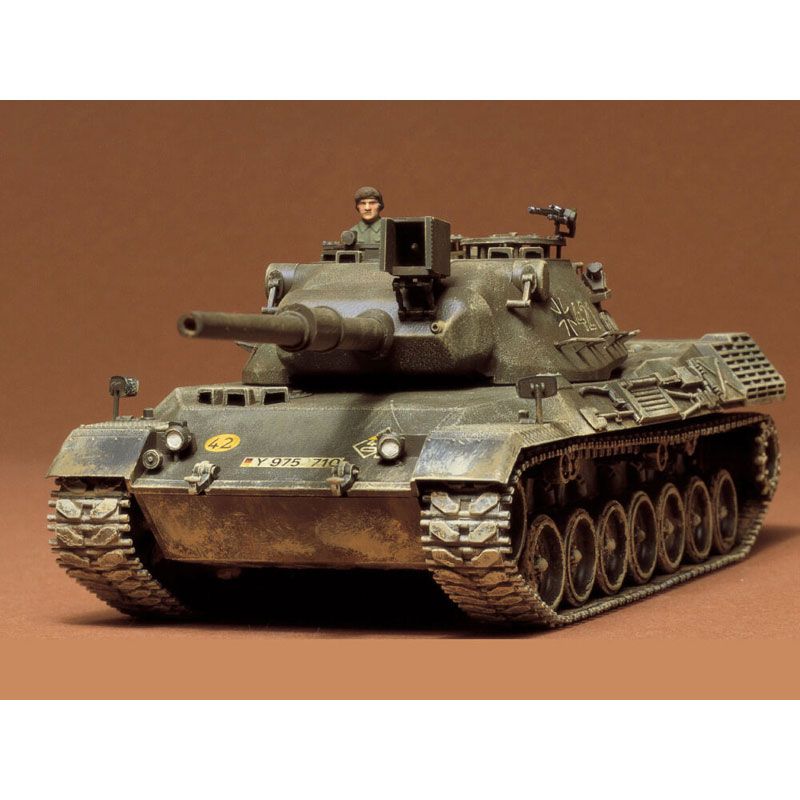 TAMIYA 1/35 KAMPFPANZER LEOPARD WEST GERMAN ARMY MEDIUM TANK