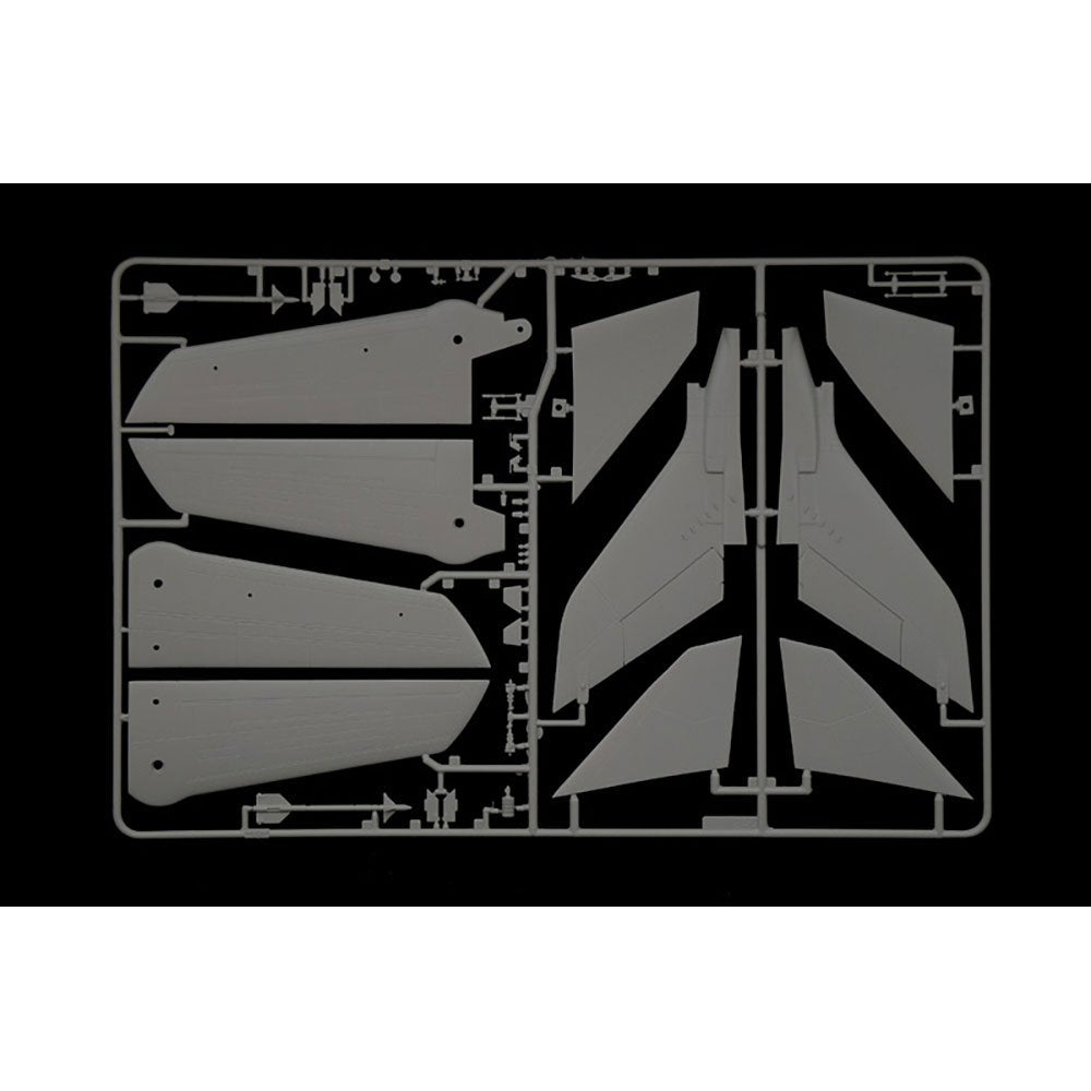 ITALERI 1/48 TORNADO GR.1/IDS GULF WAR - WAR THUNDER EDITION
