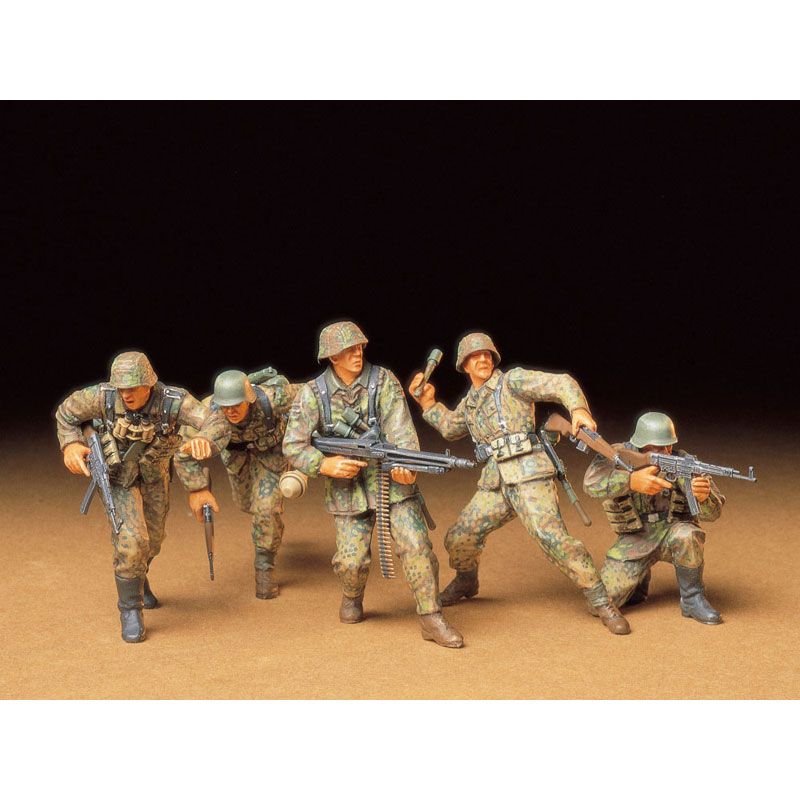 TAMIYA 1/35 GERMAN FRONT-LINE INFANTRYMAN