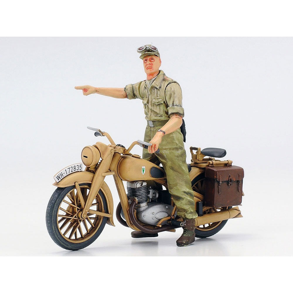 TAMIYA 1/35 SD.KFZ. 222 LEICHTER PANZERSPAHWAGEN 4X4 AFRIKA-KORPS
