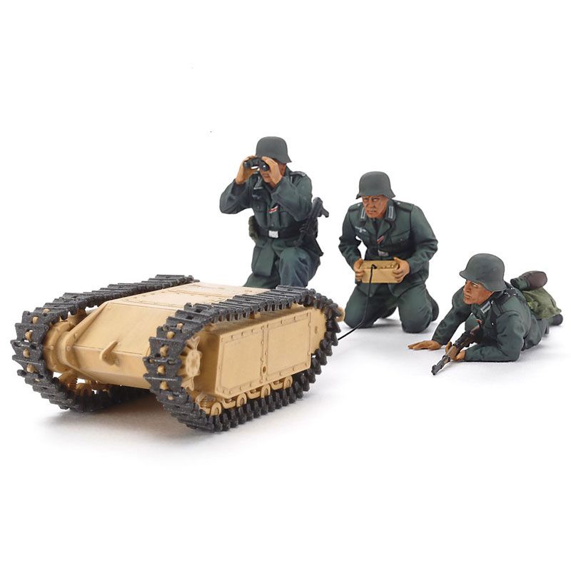 TAMIYA 1/35 GERMAN ASSAULT PIONEER TEAM AND GOLIATH SET