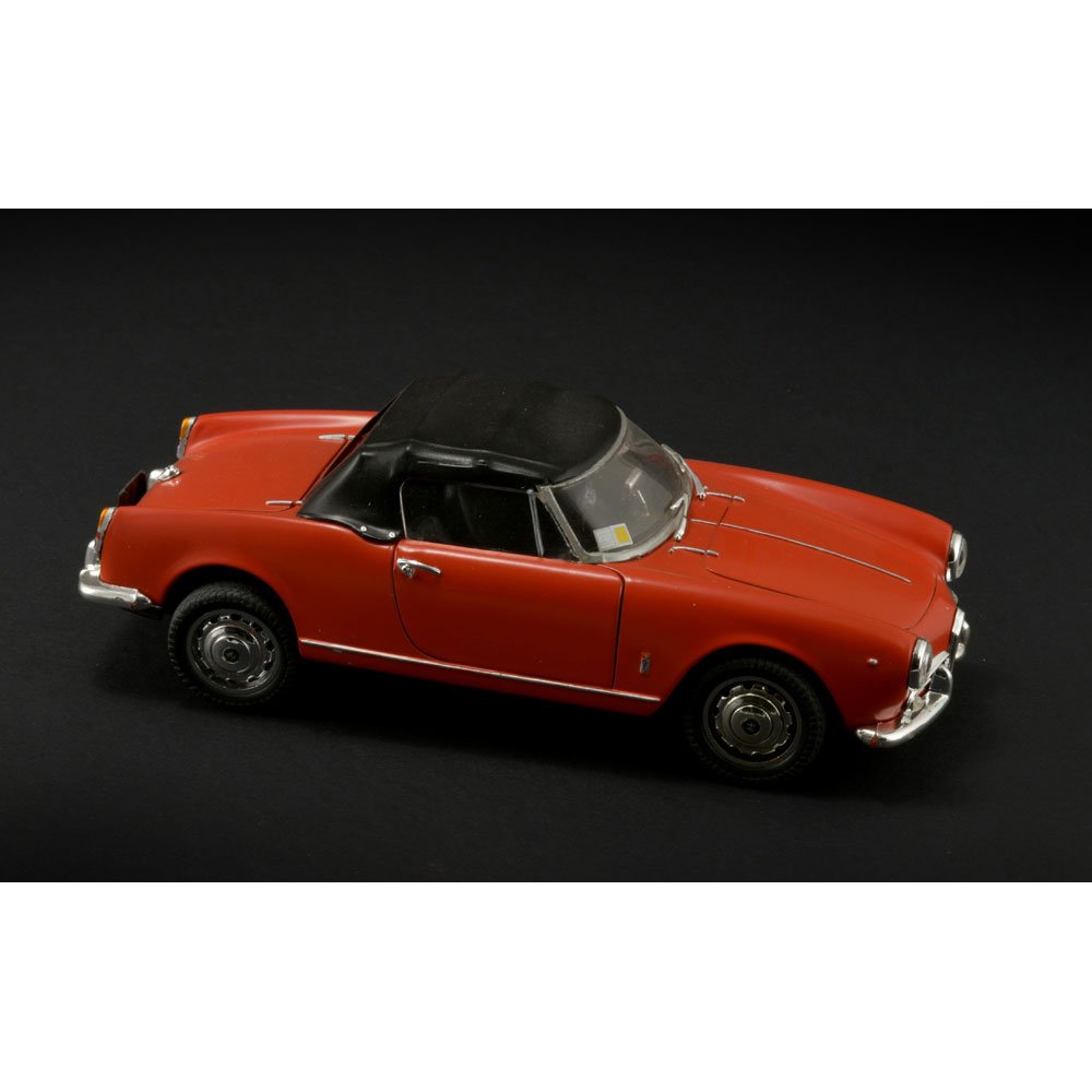 ITALERI 1/24 ALPHA ROMEO GULIETTA SPYDER 1600