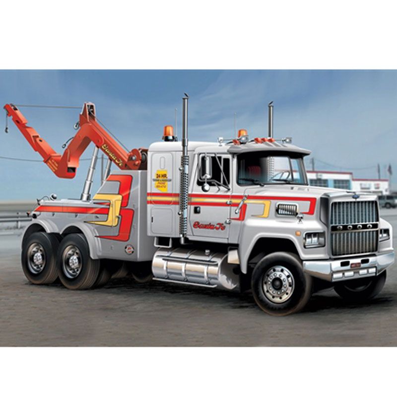 ITALERI 1/24 U.S. WRECKER TRUCK