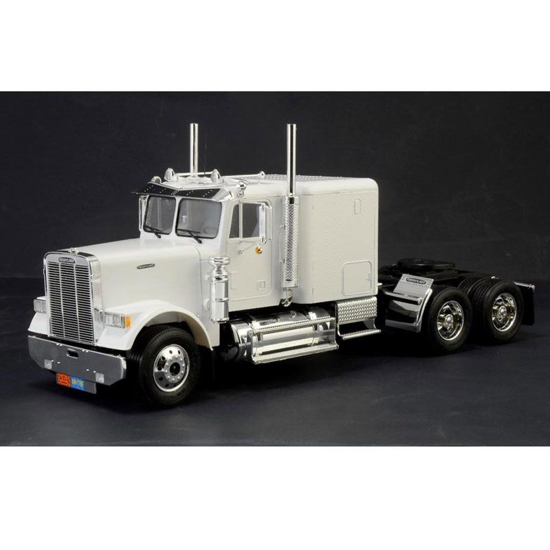 ITALERI 1/24 FREIGHTLINER FLD 120 SPECIAL