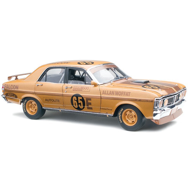 CLASSIC CARLECTABLES 1/18 FORD XY FALCON GTHO 1971 BATHURST - 50TH ANNIVERSARY
