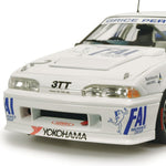 CLASSIC CARLECTABLES 1/18 HOLDEN VL COMMODORE 1988 BATHURST