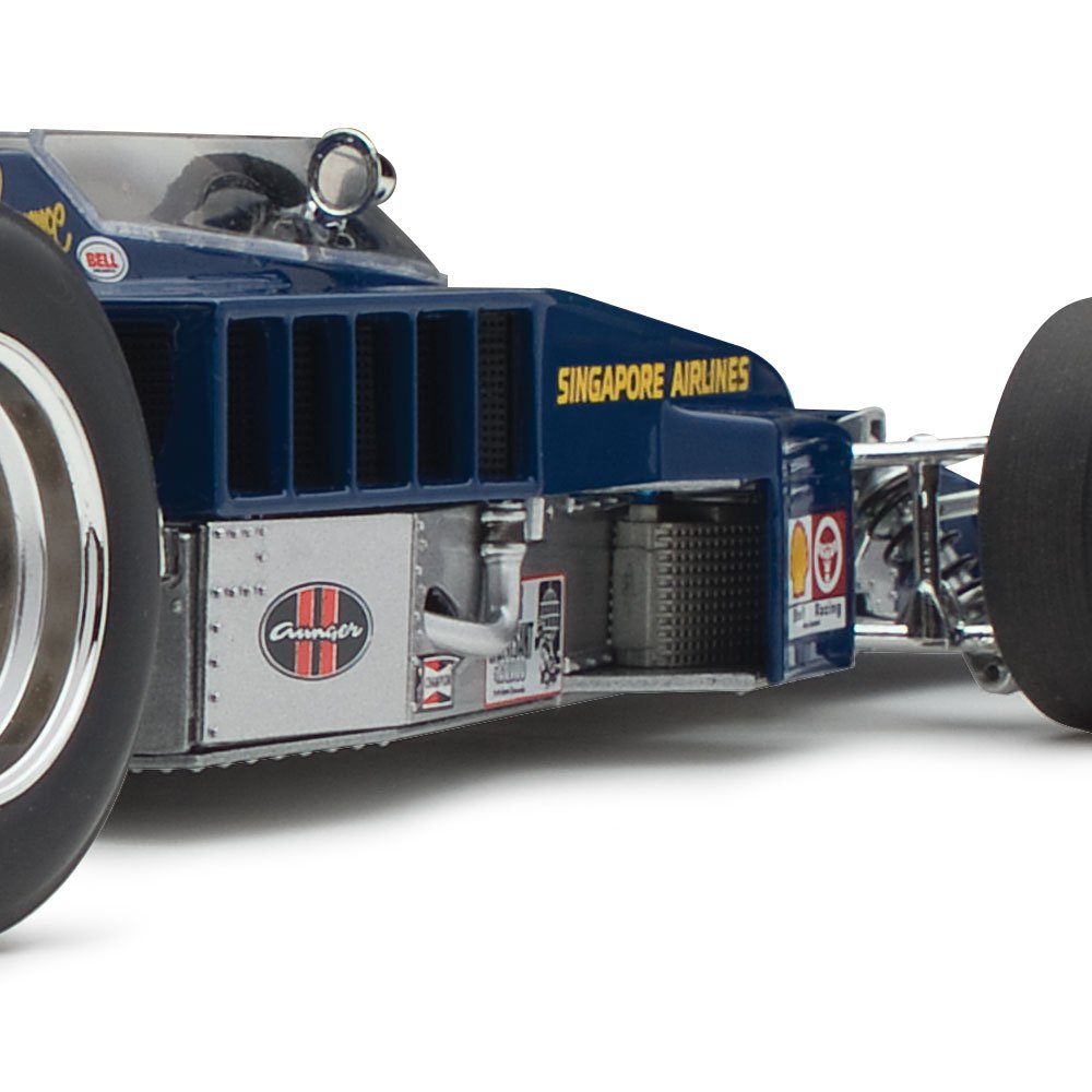 CLASSIC CARLECTABLES 1/18 LOLA T332 1974 TASMAN SERIES ADELAIDE 3RD PLACE