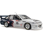 CLASSIC CARLECTABLES 1/18 HOLDEN VP COMMODORE 1992 BATHURST