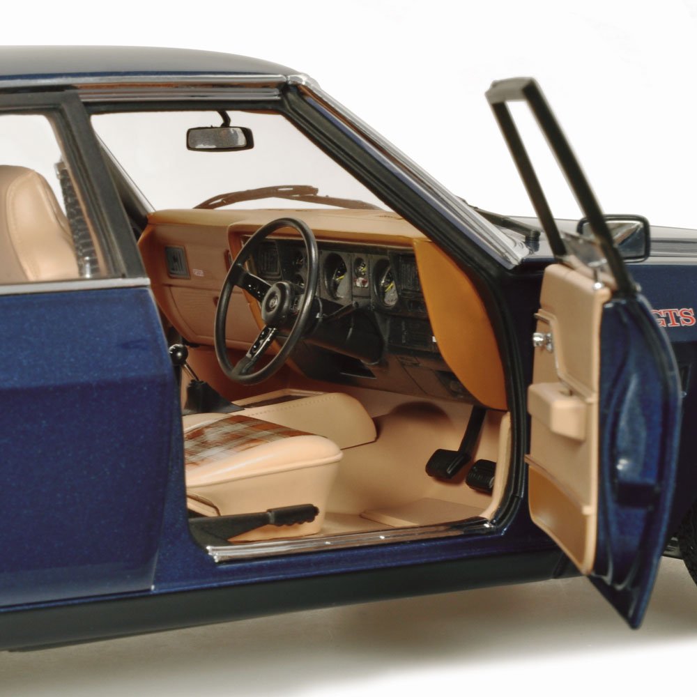 CLASSIC CARLECTABLES 1/18 HOLDEN HZ GTS SEDAN - NOCTURNE BLUE METALLIC