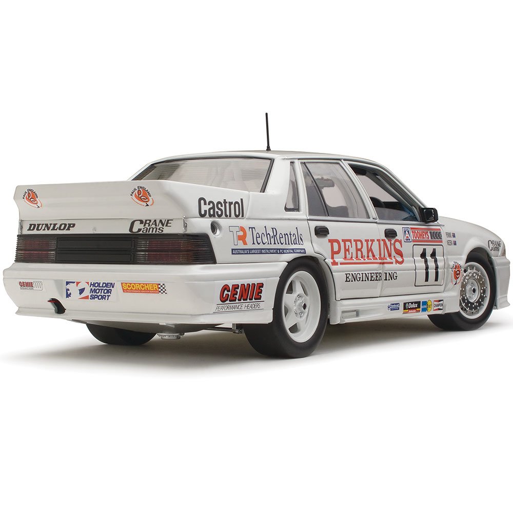 CLASSIC CARLECTABLES 1/18 HOLDEN VL COMMODORE GROUP A SV 1990 BATHURST