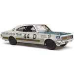 CLASSIC CARLECTABLES 1/18 HOLDEN HT MONARO 44D - 1969 BATHURST WINNER