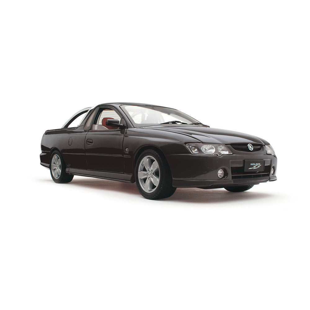 CLASSIC CARLECTABLES 1/18 HOLDEN VY SS UTE - PHANTOM MICA