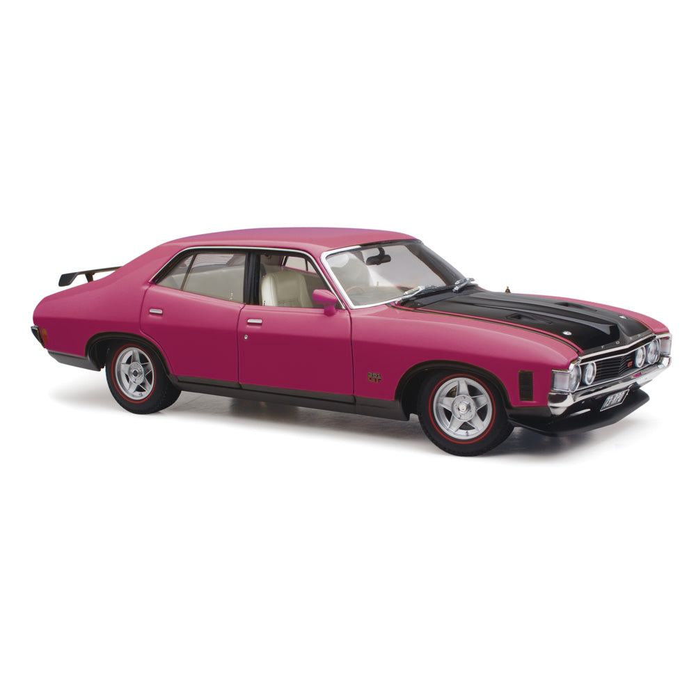 CLASSIC CARLECTABLES 1/18 FORD XA FALCON RPO83 SEDAN - WILD PLUM