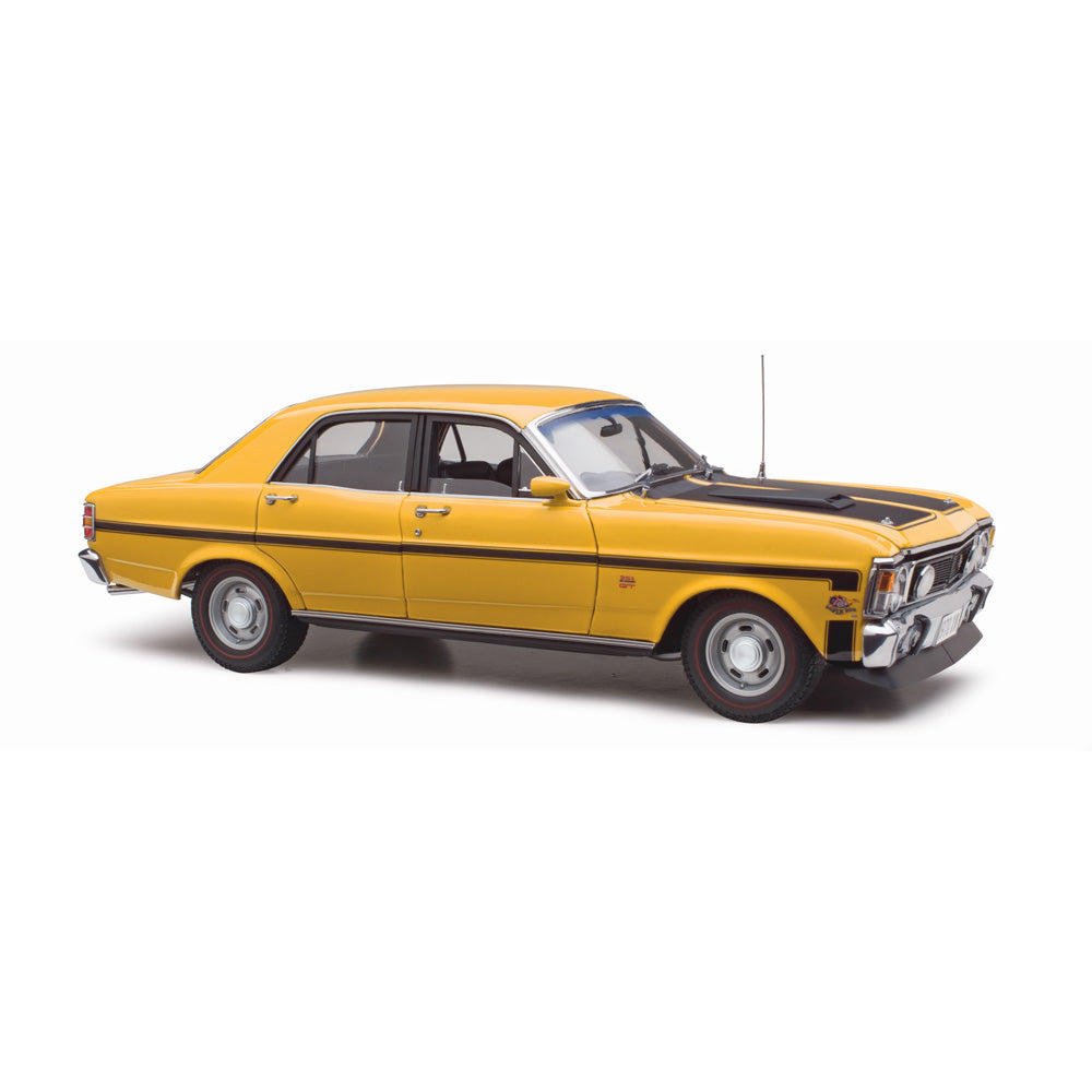 CLASSIC CARLECTABLES 1/18 FORD XW FALCON PHASE II GT-HO - SHELL YELLOW