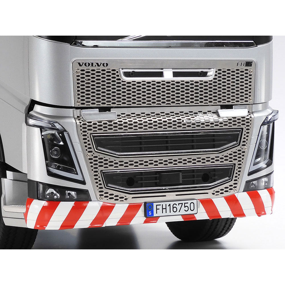 TAMIYA RC 1/14 VOLVO FH16 GLOBETROTTER TOW TRUCK SILVER EDITION