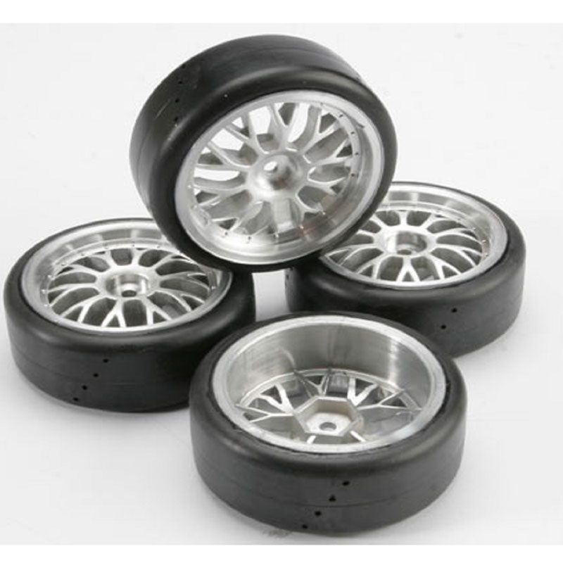 TRAXXAS TYRES AND WHEELS MOUNTED