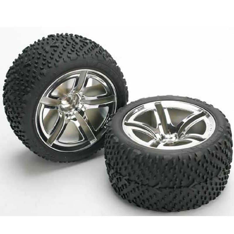 TRAXXAS TYRES & WHEELS REAR (2)