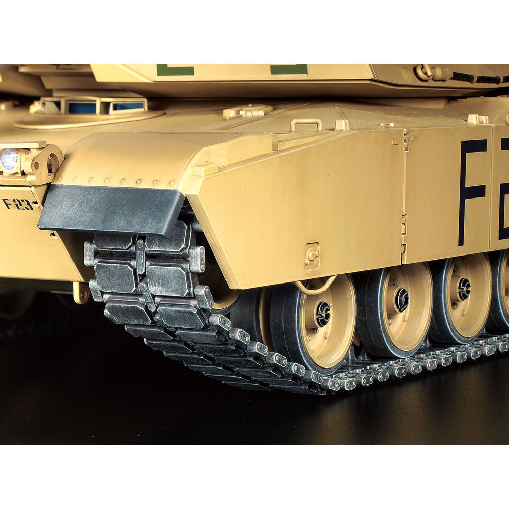 TAMIYA RC 1/16 US MAIN BATTLE TANK M1A2 ABRAMS WITH FULL OPTION KIT