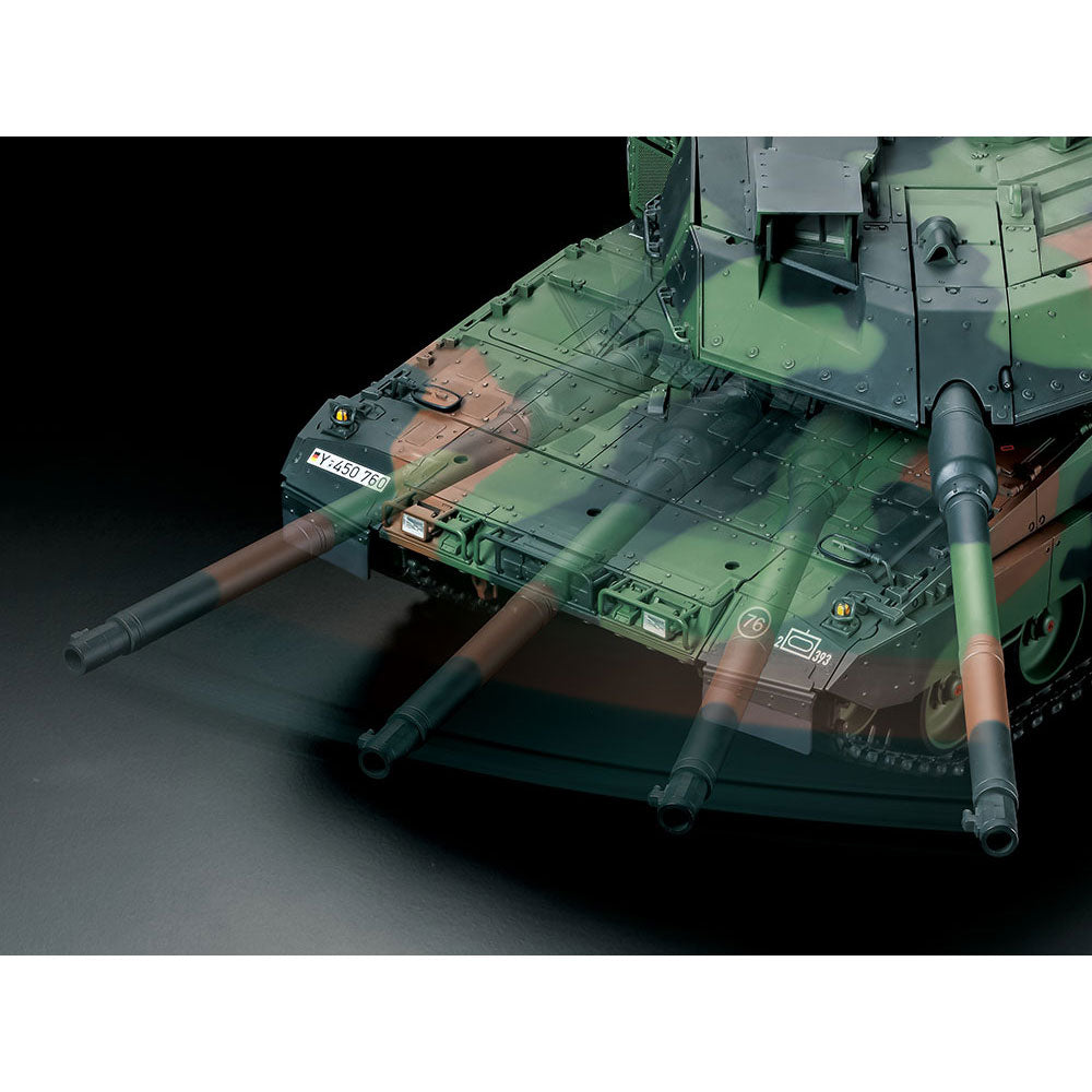 TAMIYA RC 1/16 LEOPARD 2 A7V  FULL OPTION KIT