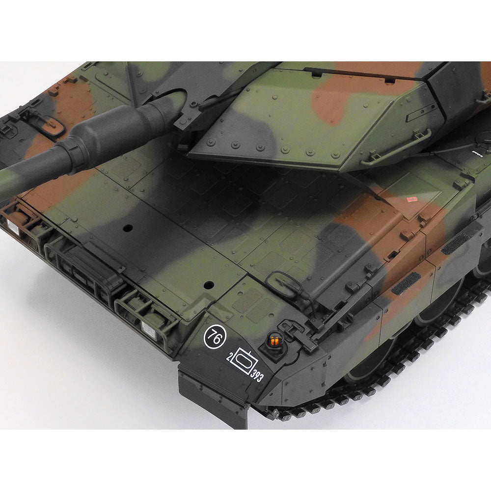 TAMIYA RC 1/16 LEOPARD 2 A7V  FULL OPTION KIT