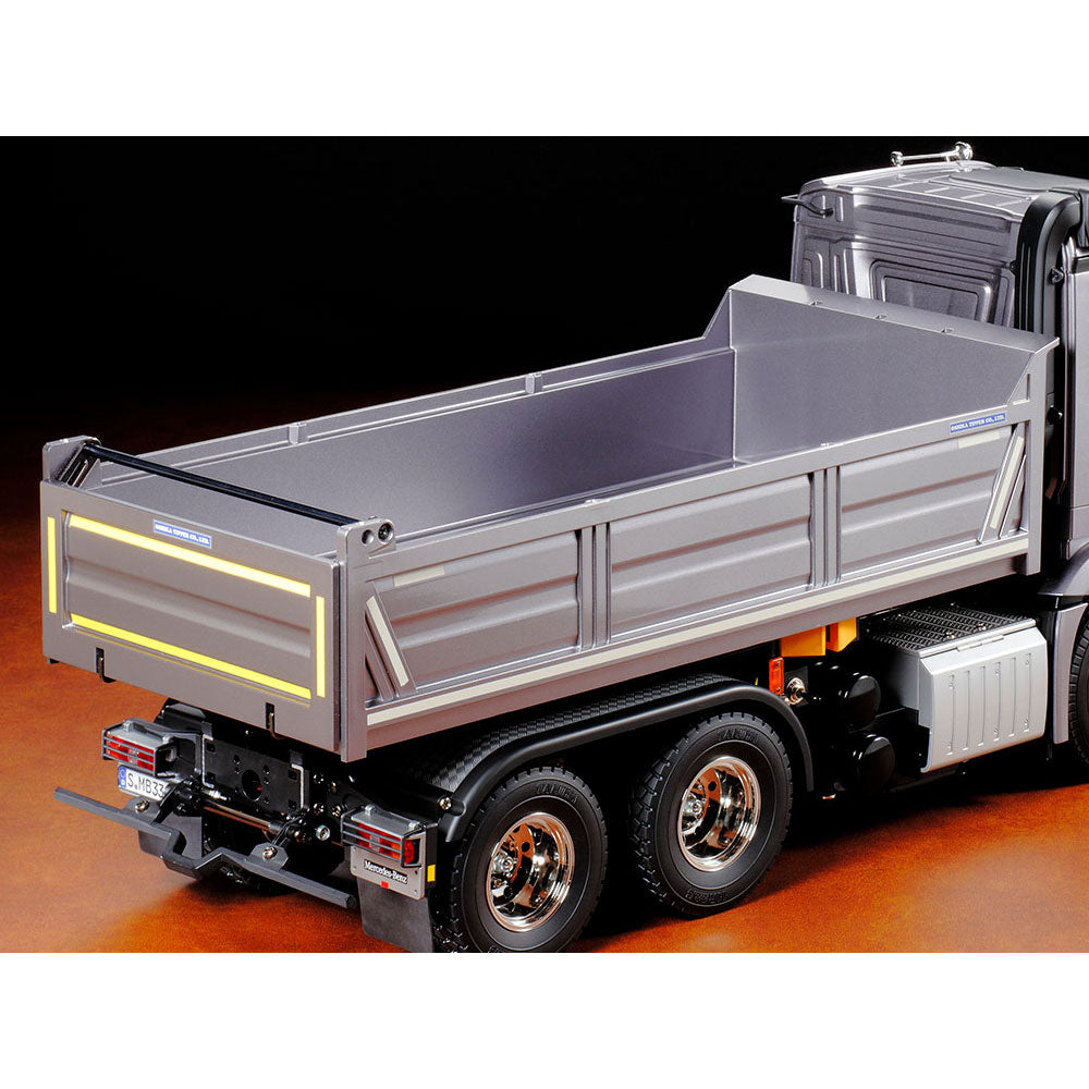 TAMIYA RC 1/14 MERCEDES-BENZ AROCS 3348 6X4 TIPPER TRUCK