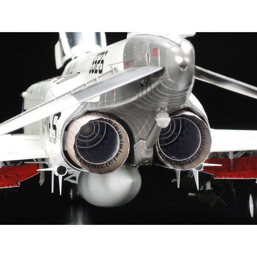 TAMIYA 1/32 MCDONNELL DOUGLAS F-4J PHANTOM II MARINES