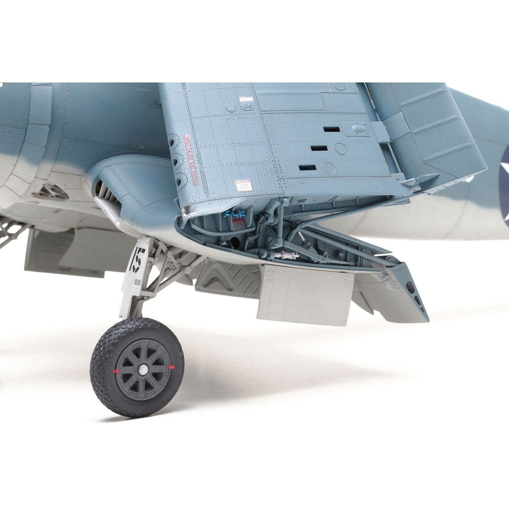 TAMIYA 1/32 VOUGHT F4U-1 CORSAIR "BIRDCAGE"
