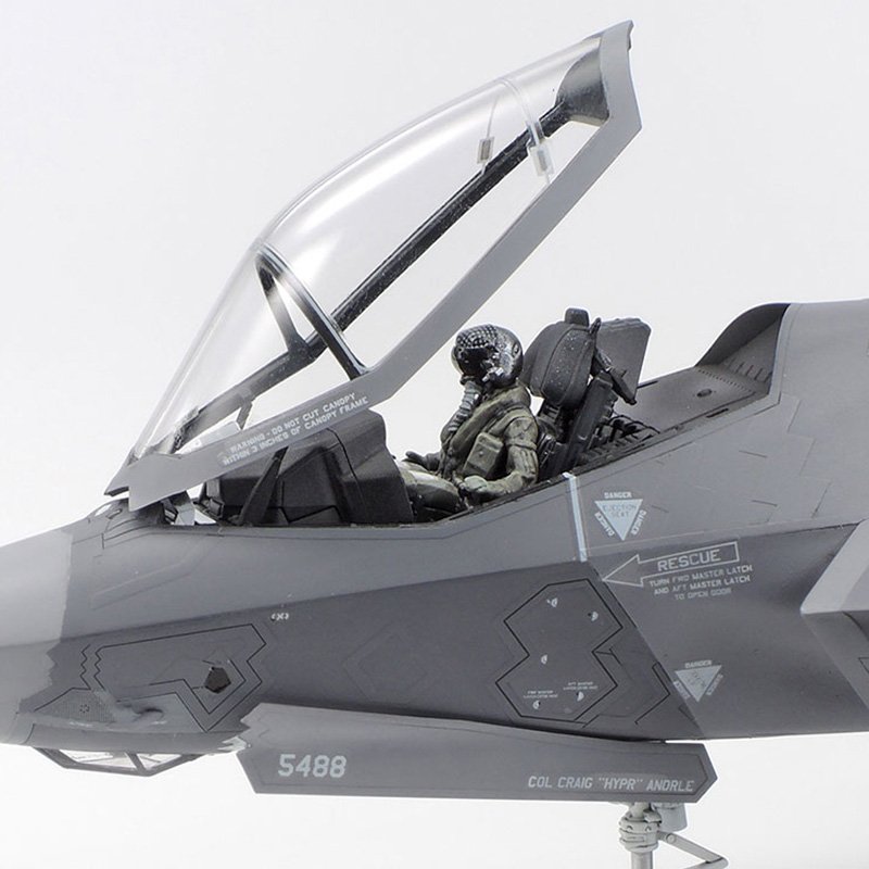 TAMIYA 1/72 LOCKHEED MARTIN F-35A LIGHTNING II