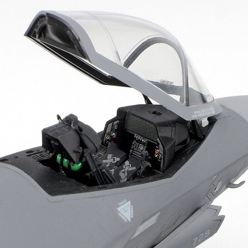 TAMIYA 1/72 LOCKHEED MARTIN F-35A LIGHTNING II